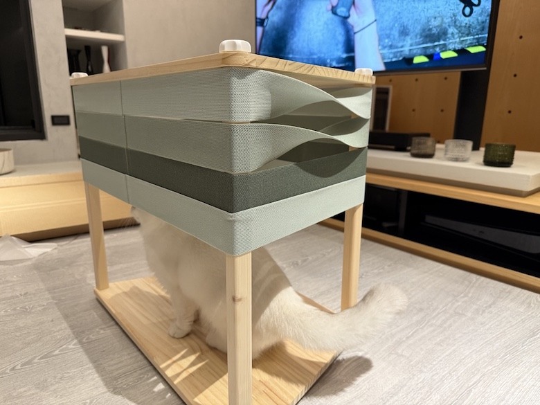 組裝簡單又好看! PETSFIT Modern Style Wood Cat House with Soft Mat 貓屋開箱