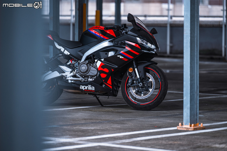 Aprilia RS 457試駕|藏不住的武鬥派熱血!同級最強雙缸小獅王!
