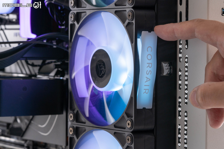 CORSAIR iCUE LINK TITAN 360 RX RGB 一體式水冷散熱器開箱試用 以更高的溫度壓制力應對未來處理器挑戰