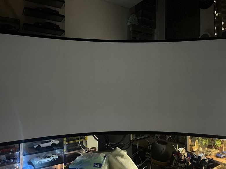 LG 34GS95QE-B woled 有直紋正常嗎？