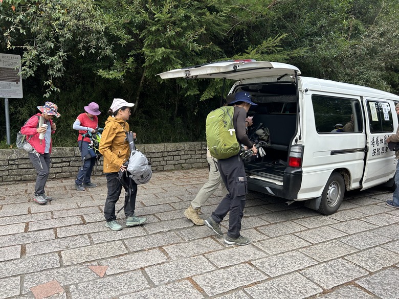 登麟趾山 朝聖台灣之巔玉山