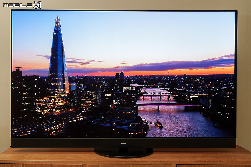 Panasonic TV-65Z95AGT 智慧型顯示器｜OLED 技術結合全新 Fire TV 打造極致視聽娛樂