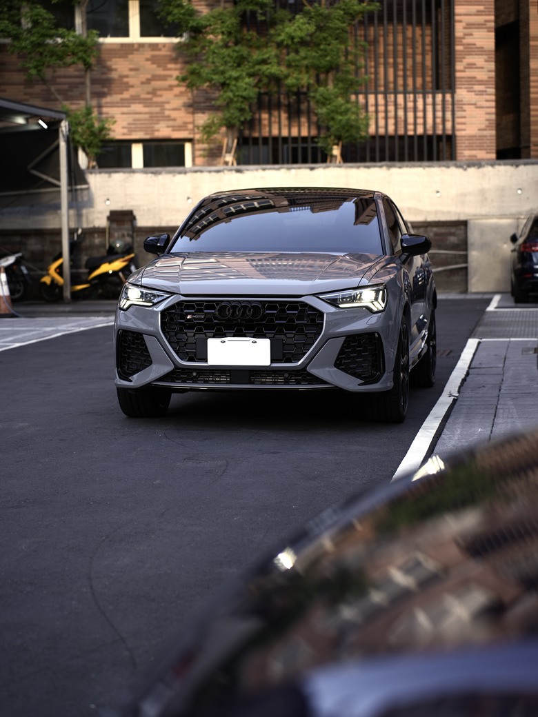 Audi RS Q3 Sportback｜磐石灰 Nardo Gray T3｜交車照片分享