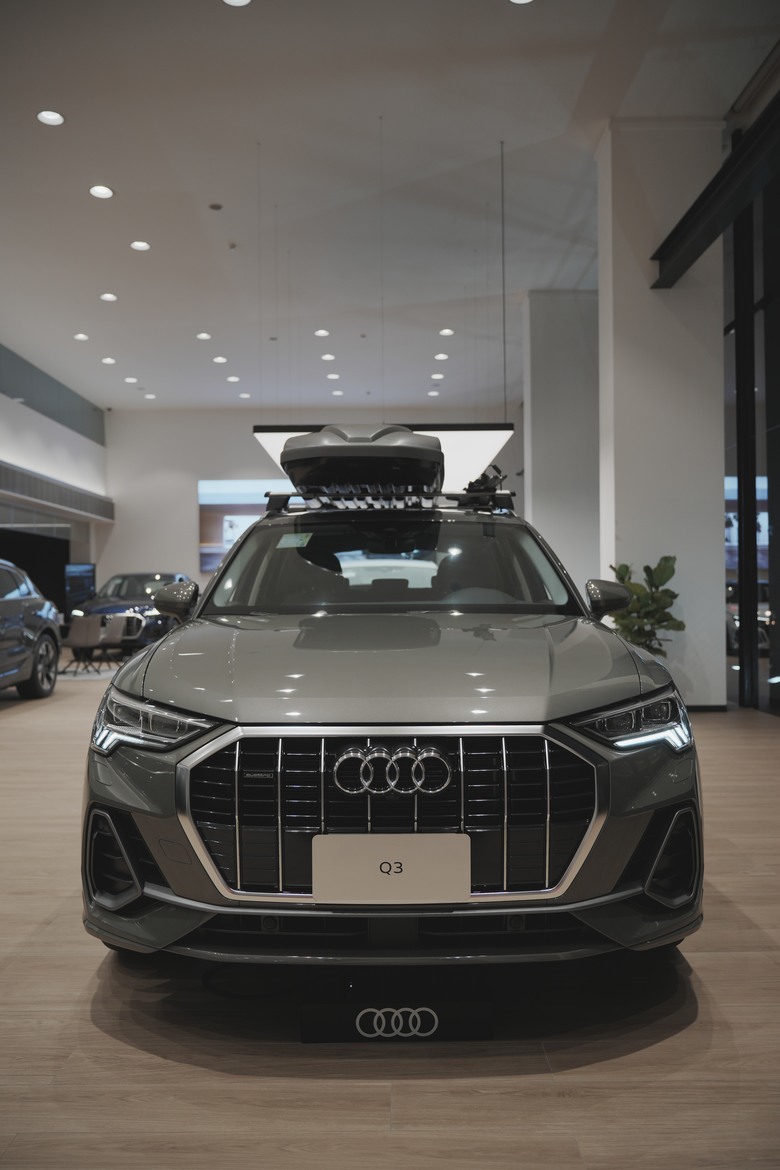 Audi Q3 40 TFSI quattro S line｜金屬克洛諾斯灰 Chronos Grey Z7｜實車照片分享