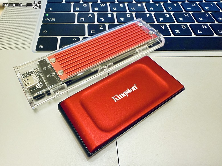 數位時代必備的隨身部品！Kingston XS1000 2TB 外接SSD硬碟 真實測試！