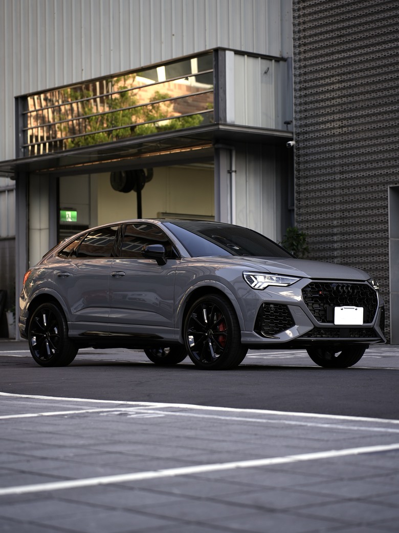 Audi RS Q3 Sportback｜磐石灰 Nardo Gray T3｜交車照片分享
