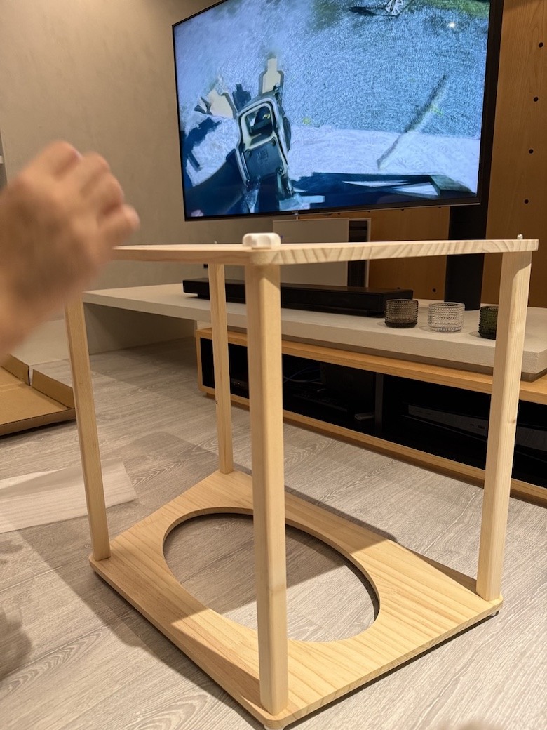 組裝簡單又好看! PETSFIT Modern Style Wood Cat House with Soft Mat 貓屋開箱