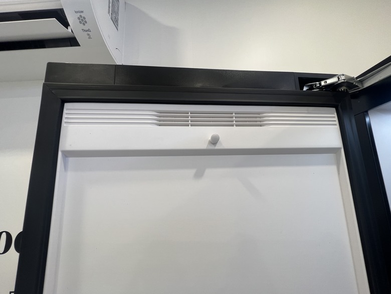 【快閃店現場體驗】LG Styler 蒸氣電子衣櫥第二代-「品味護衣」我都要，三機一體，一站搞定
