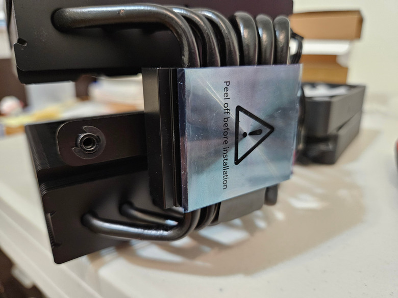【開箱】雙塔奇城!TT曜越 ASTRIA 600 ARGB主板連動版CPU散熱器(主機板風扇)