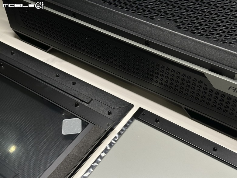 無光黑色信仰貓頭鷹 ft. Antec C7 ARGB