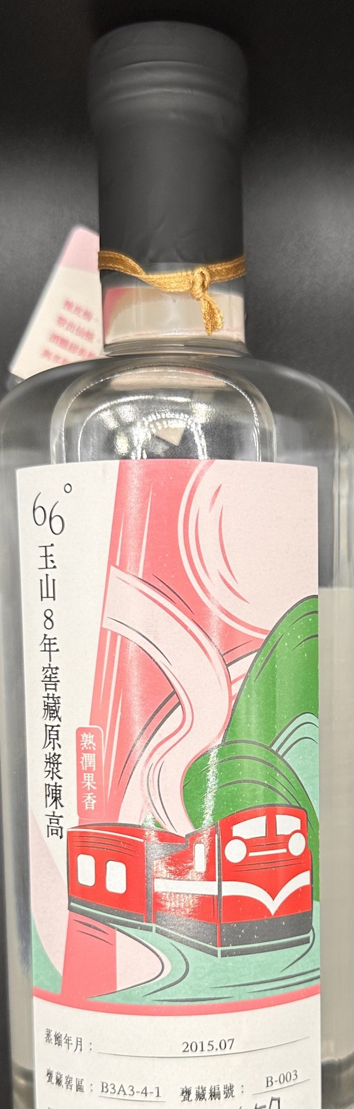 韓國同事大讚台灣高粱酒