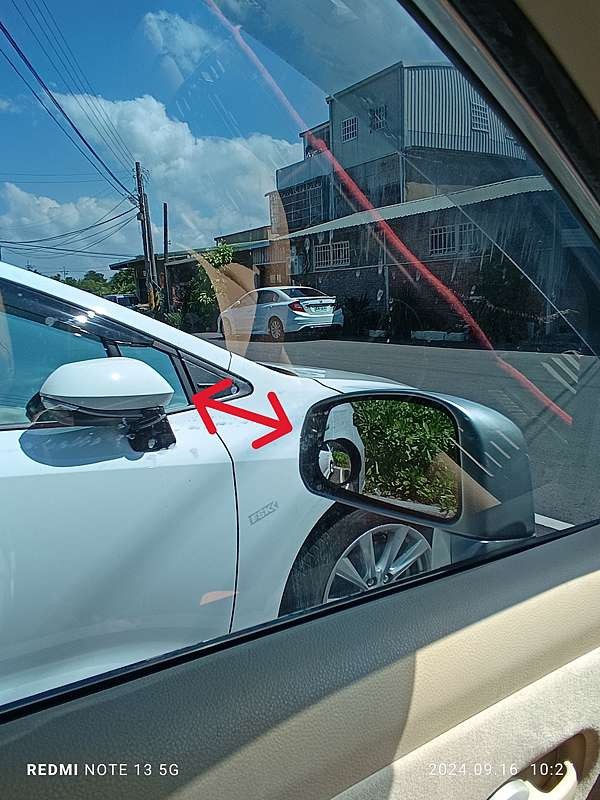 新手駕駛倒車入庫的方法