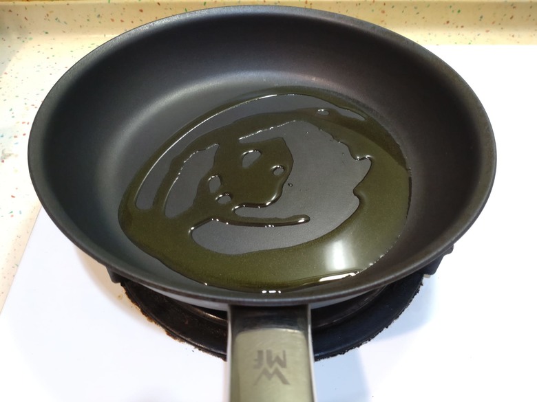 巷口麵店傳說:把簡單的料理做到極致的"橄欖油蒜香義大利麵"
