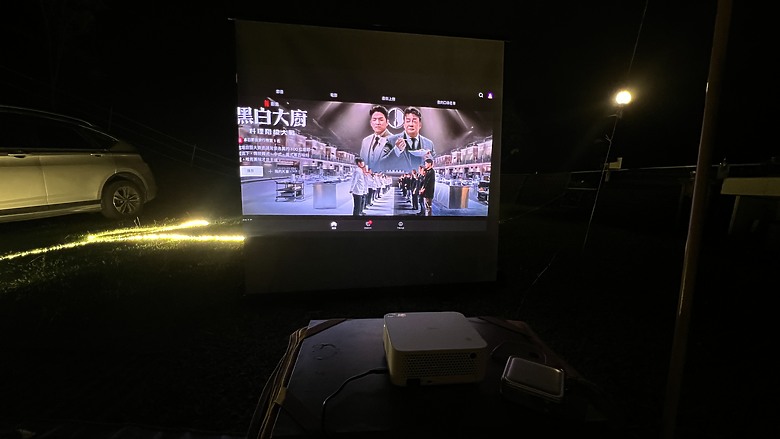 露營超好用的3雷射投影機推薦OPTOMA OMA-S