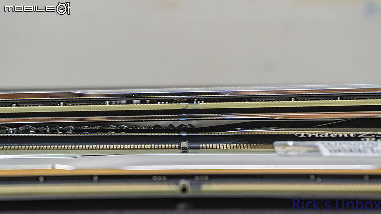【開箱】尊爵不凡的視覺饗宴 | G.SKILL Trident Z5 Royal 皇家戟 DDR5 SILVER 24Gx2 7200MHz