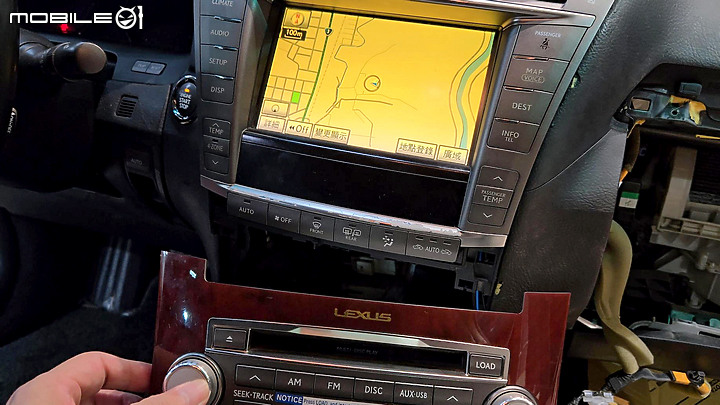 LEXUS LS460 音響無法開機