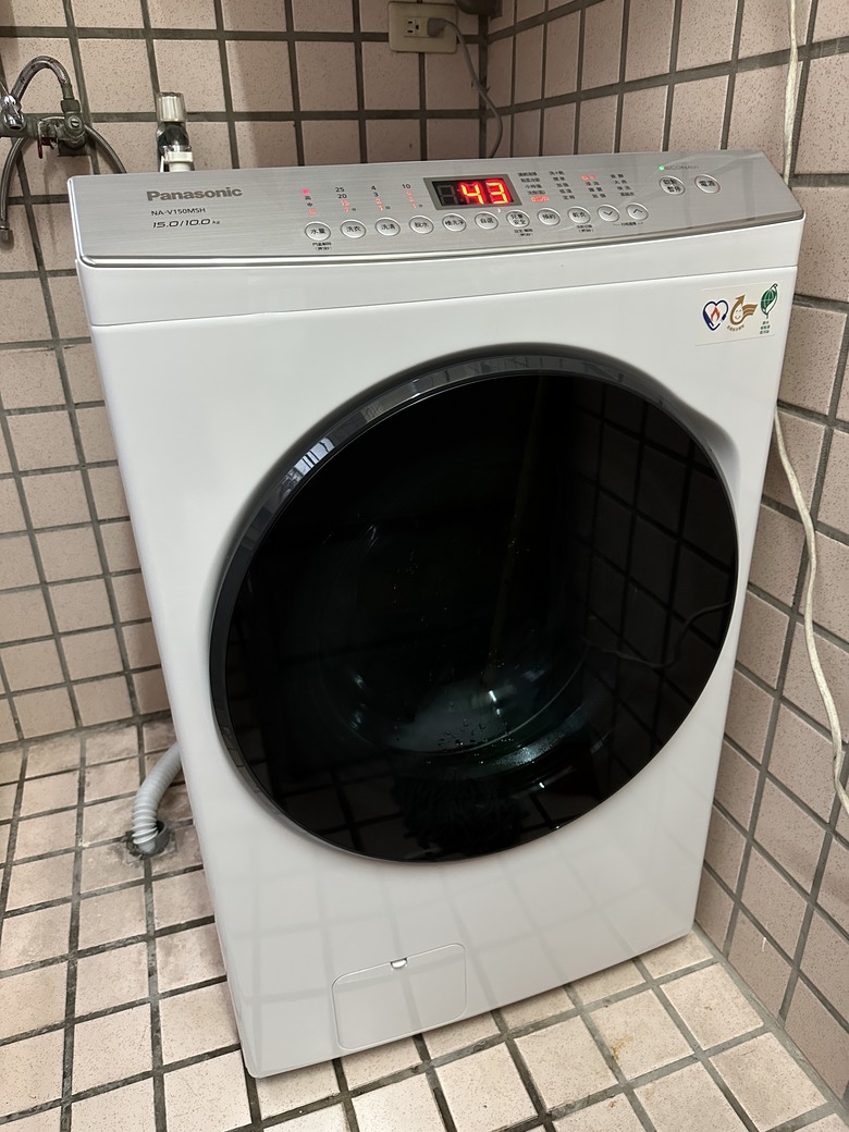 Panasonic洗脫烘洗衣機NA-V150MSH開箱~