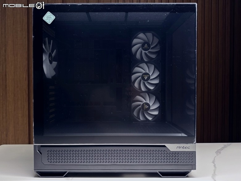 無光黑色信仰貓頭鷹 ft. Antec C7 ARGB