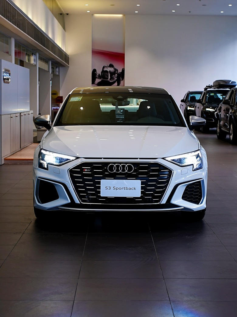 Audi S3 Sportback｜金屬冰川白 Glacier White 2Y｜實車照片分享