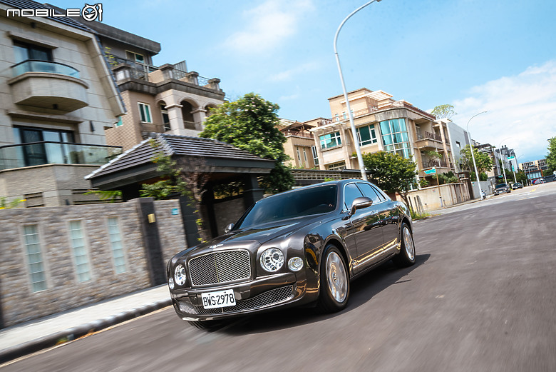 特別企劃|品牌旗艦房車的承先啟後,關於Bentley Flying Spur與Mulsanne的世代傳承!
