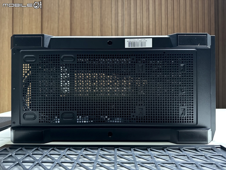 無光黑色信仰貓頭鷹 ft. Antec C7 ARGB