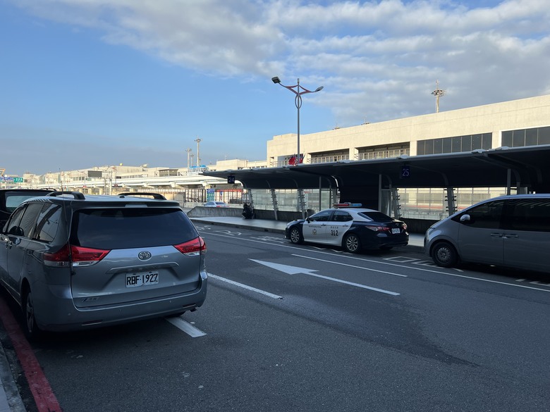 傳聞中桃園機場的測速照相