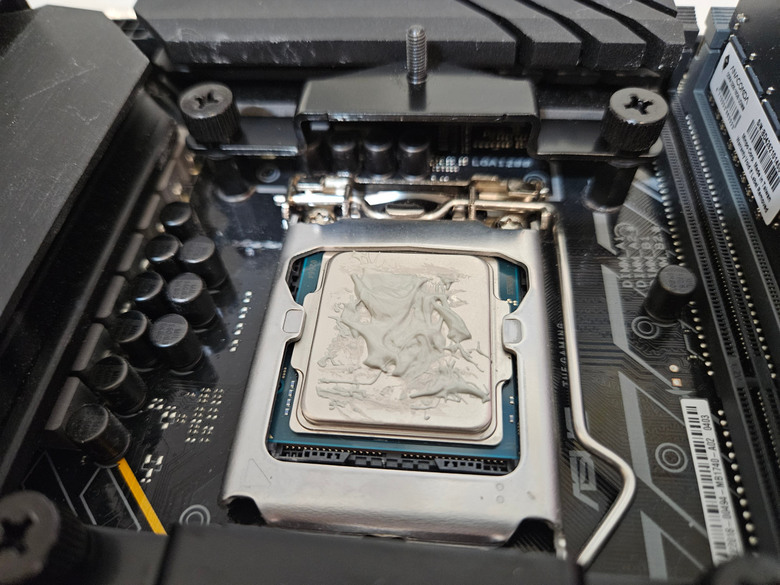 【開箱】雙塔奇城!TT曜越 ASTRIA 600 ARGB主板連動版CPU散熱器(主機板風扇)