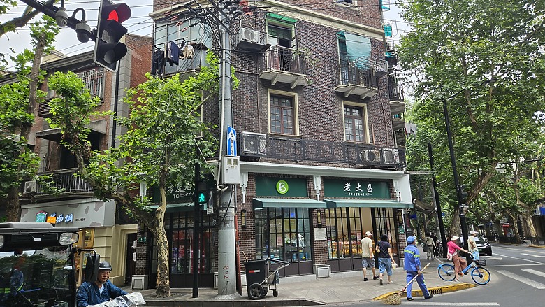 小吃▪ 觀景台 ▪ 迪士尼~~與小情人大手牽小手系列之上海自由行