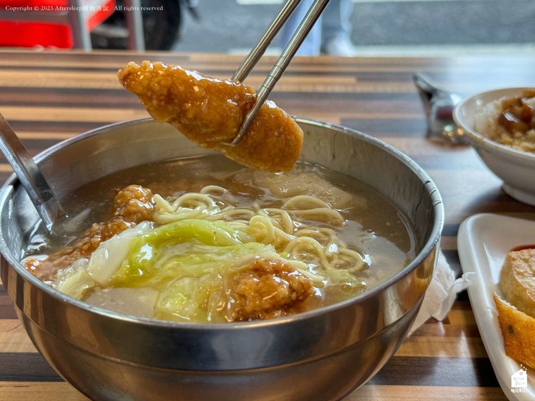 點我看大圖 高雄鹽埕|尚芳土魠魚羹_暖胃又暖心的三十年老店