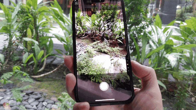 iPhone 16 這款保護殼,有出透黑款耶！不鐵齒...還是乖乖裝上了