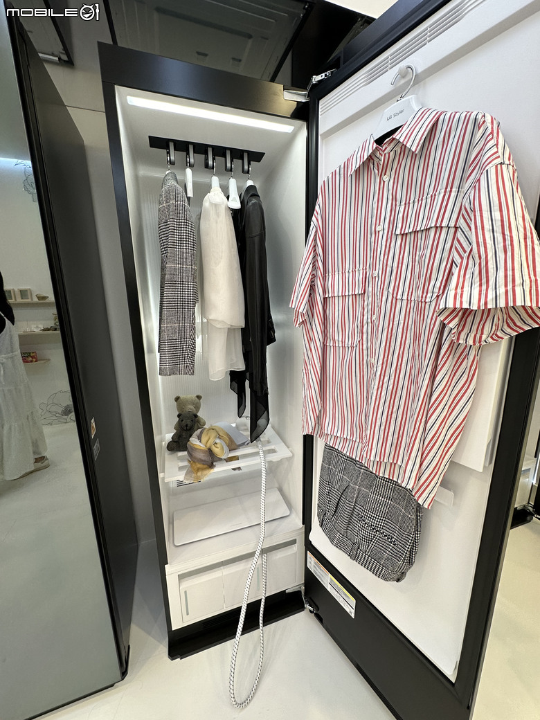 【現場體驗】LG Styler 蒸氣電子衣櫥第二代，內建高壓蒸氣掛燙機，AI護理衣物