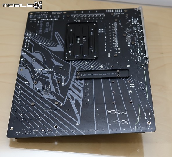 主流規格到齊 X870 AORUS ELITE WIFI7 開箱
