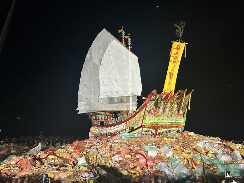騎遊東港迎王祭典(順風相送)送王篇