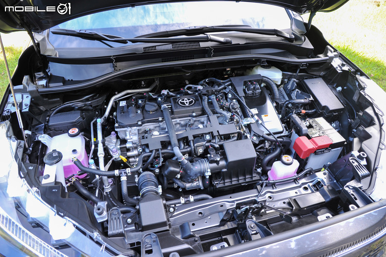 Toyota Corolla Cross 油電旗艦版試駕|內外的小地方升級、繼續成就神車的地位!