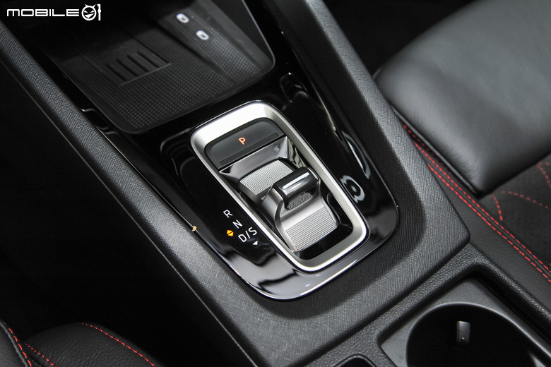Skoda Octavia Combi RS 小改款試駕|有內涵又帥氣!