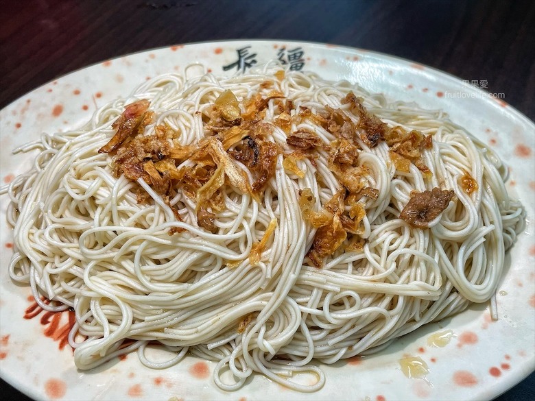 點我看大圖 炭燒羊肉爐火鍋,湯頭好喝,羊肉肉質軟嫩,秋冬進補、聚餐好地方