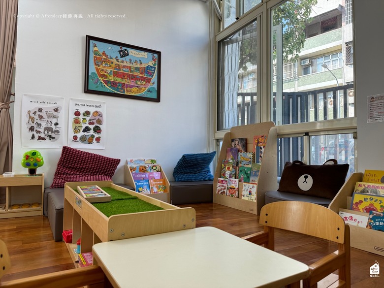 高雄前鎮｜愛群親子館＿明亮寬敞大空間 / 免費幼兒遊樂園