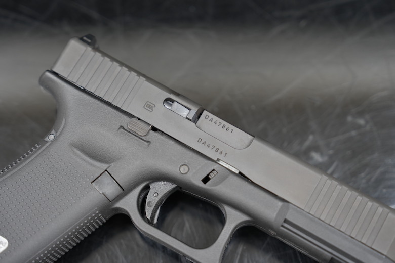 經典進化再現! GHK Glock 17 Gen5 MOS 鋼製滑套版空氣軟槍開箱