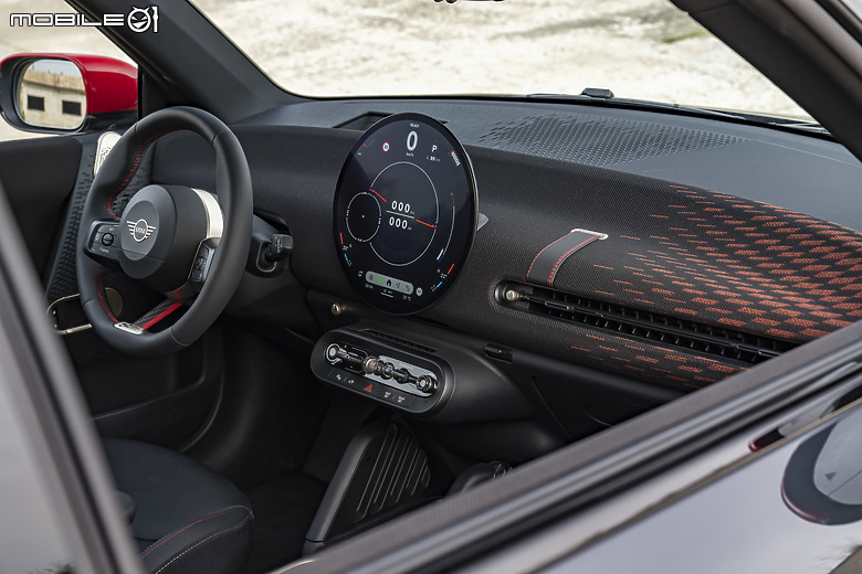 【2024巴黎車展】MINI JCW Electric/Aceman連袂亮相，新一代純電小鋼砲、性能小休旅誕生！