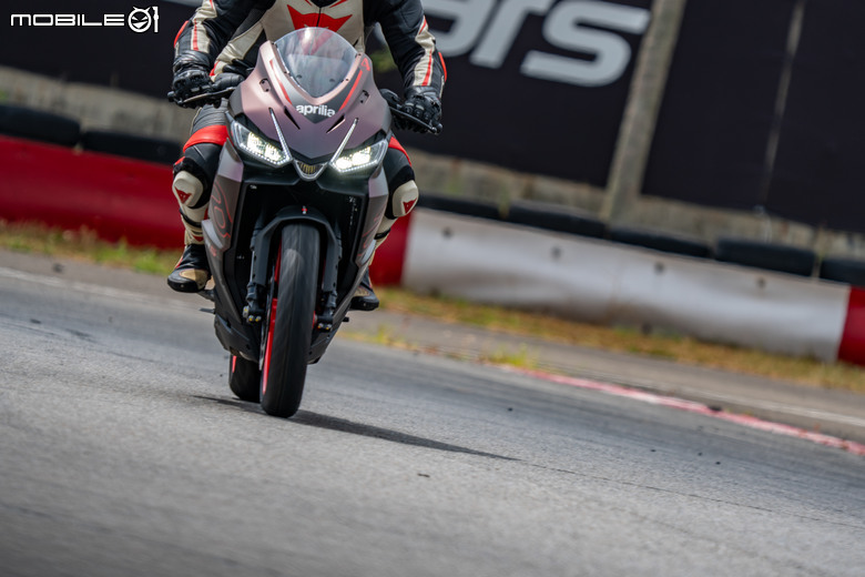 Aprilia RS 457試駕|藏不住的武鬥派熱血!同級最強雙缸小獅王!