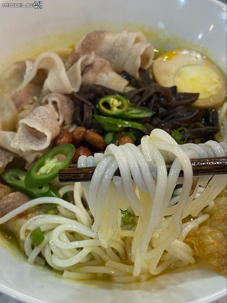 【板橋食記 】板橋超正宗的雲川料理，鷄小二烏雞米線，四川特色料理