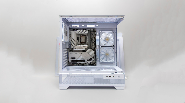 【開箱】桌面上的繁華海景房，Antec CX700 ARGB 極簡易開箱