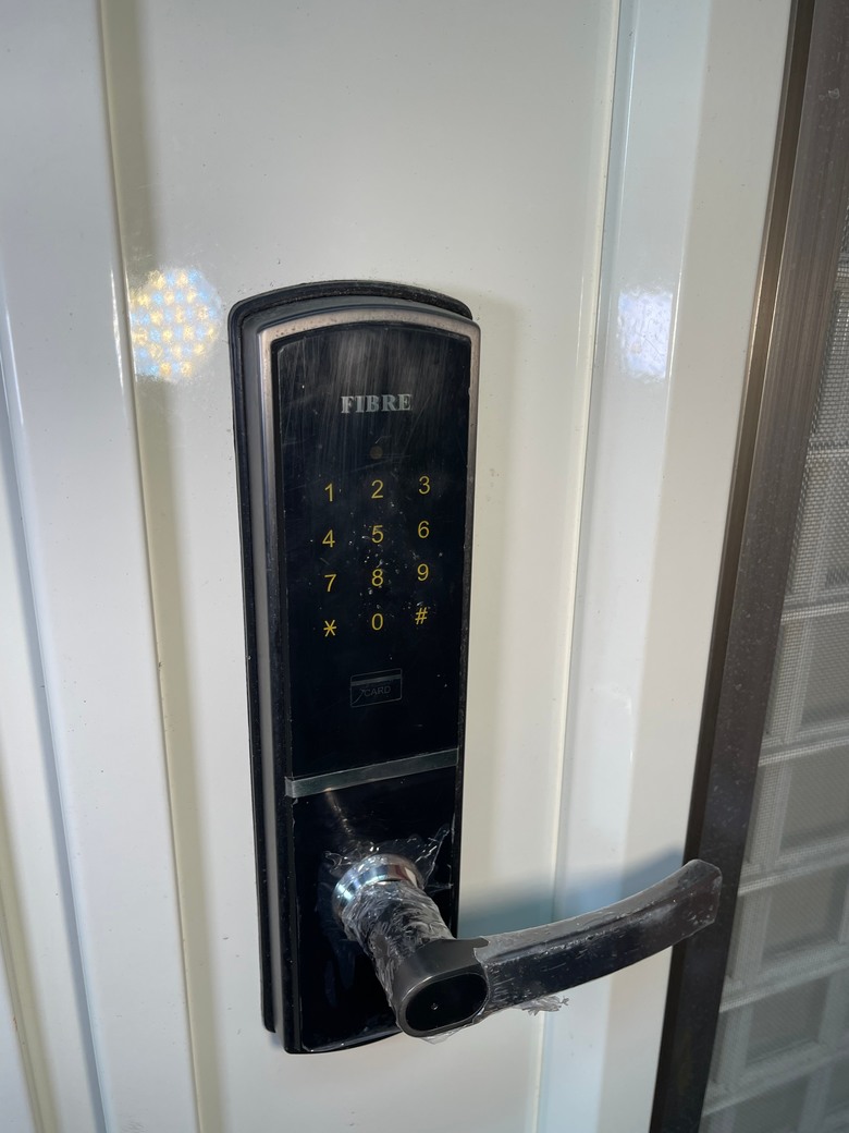 不用帶鑰匙出門就是爽,KeenLock電子門鎖安裝分享