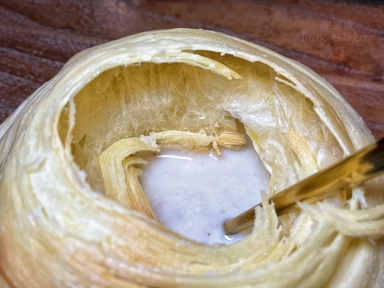 點我看大圖 七里香玫瑰森林花園,一年四季都有不同的風情,走走步道呼吸芬多精,春秋兩季有玫瑰花海可欣賞