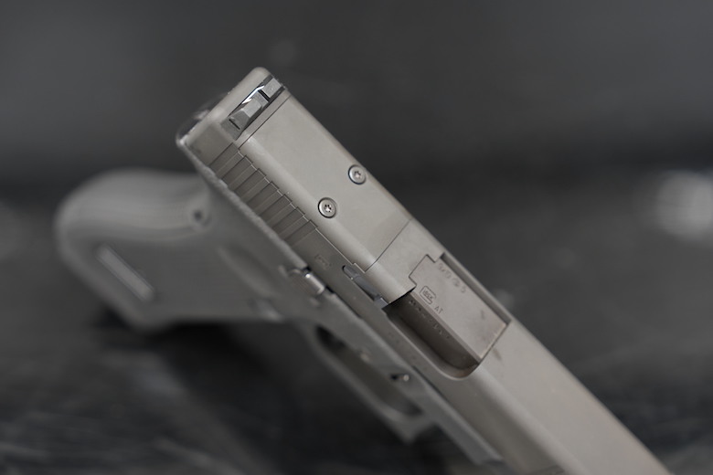 經典進化再現! GHK Glock 17 Gen5 MOS 鋼製滑套版空氣軟槍開箱