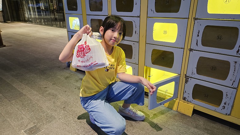 小吃▪ 觀景台 ▪ 迪士尼~~與小情人大手牽小手系列之上海自由行
