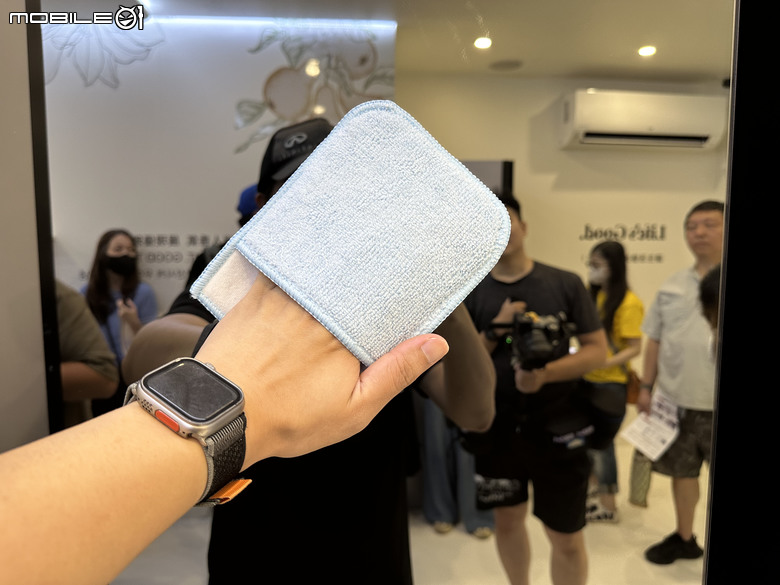 【現場體驗】LG Styler 蒸氣電子衣櫥第二代，內建高壓蒸氣掛燙機，AI護理衣物
