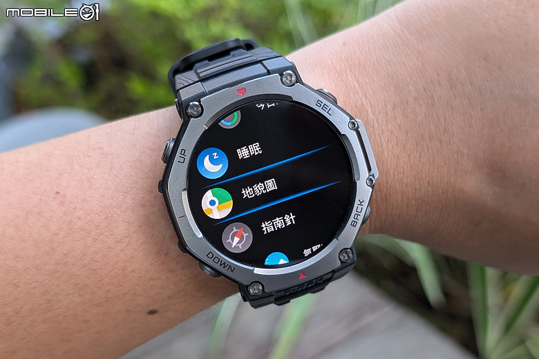 華米 Amazfit T-Rex 3 軍規運動手錶｜風格硬派，專為戶外探險而生！