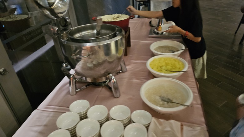 我們家的兩天一夜宜蘭行 - 宜蘭市農會超好買 / 羅東祥瑞渡小月餐廳 / 靜候Pizza / 綠舞國際觀光飯店 / 巧晏魚坊