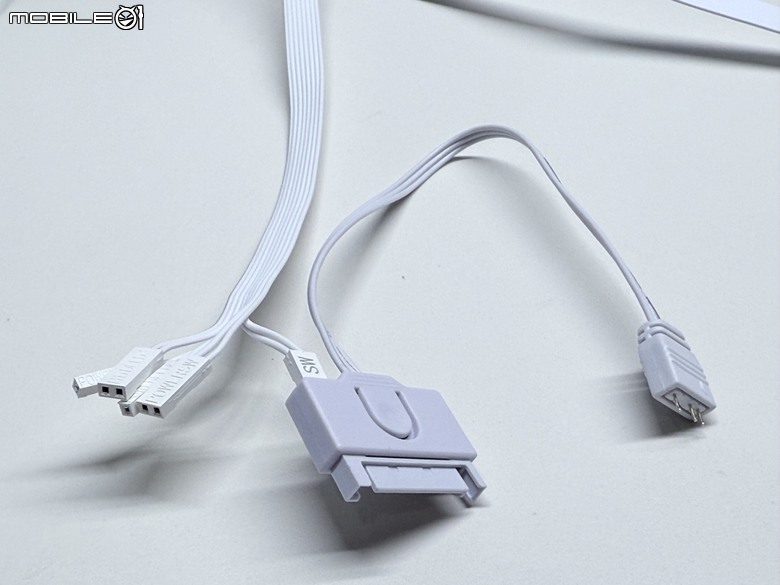 機殼玄學?先馬 幻境界 平價全景透測機殼